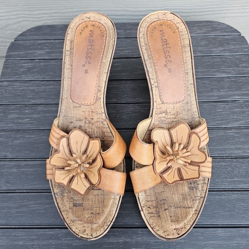 Matisse Italian Wedge Heels Leather Flower and Cork Sandals Tan Brown Size 8
